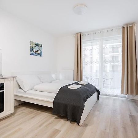 Oaks Studio With Balcony Budapest Esterno foto